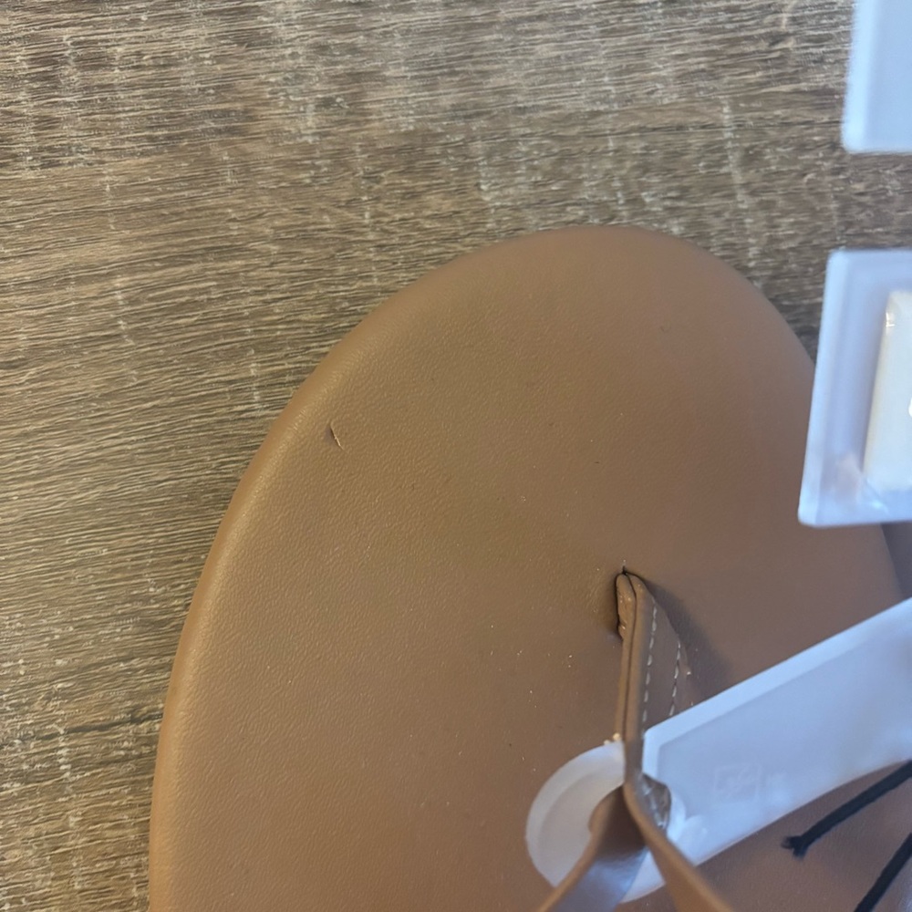 LC Lauren Conrad Tan Flip-Flop Sandals - Picture 4 of 5